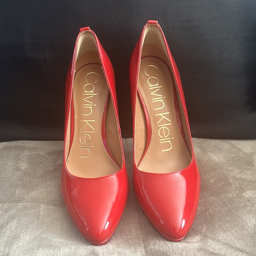 NEW Calvin Klein Patent Red Pumps 👠